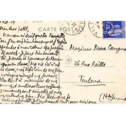 CHAPELLE-VALLON : place de l'eglise, cote sud - etat