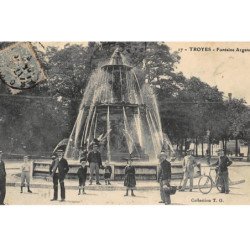 TROYES : fontaine argence - tres bon etat