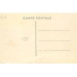 CHAPELLE-VALLON : place de l'eglise, cote sud - tres bon etat