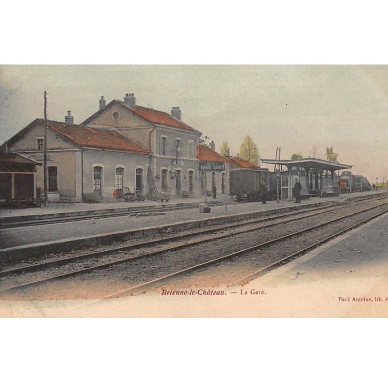 BRIENNE-le-CHATEAU : la gare - tres bon etat