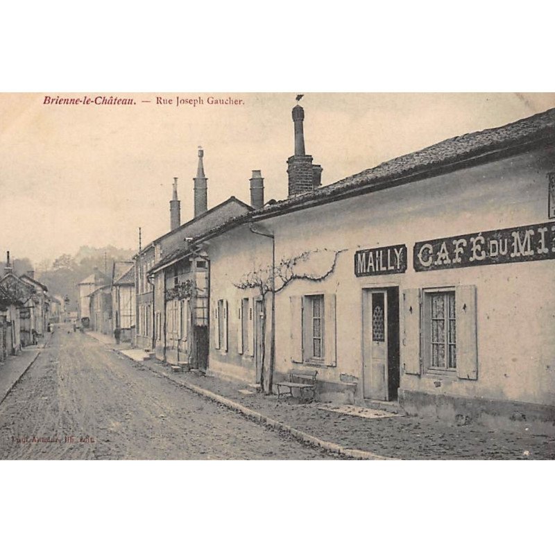BRIENNE-le-CHATEAU : rue joseph gaucher - tres bon etat
