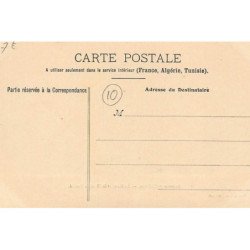 BRIENNE-le-CHATEAU : la halle et la place du marché - tres bon etat