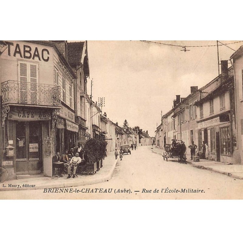 BRIENNE-le-CHATEAU : rue de l'ecole-militaire - tres bon etat