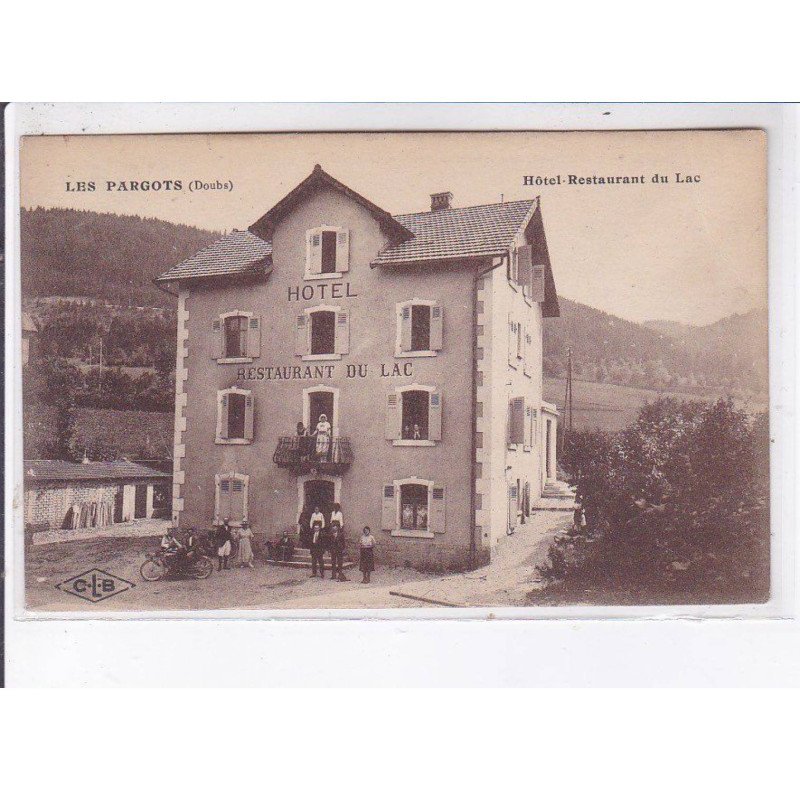 LES PARGOTS: hôtel-restaurant du lac - très bon état