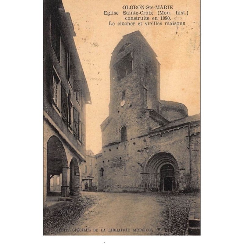 ORLONS-Ste-MARIE : eglise ste-croix construite en 1080 le clocher et vieilles maisons - tres bon etat ORLONS-Ste-MARIE : eglise ste-croix construite en 1080 le clocher et vieilles maisons - tres bon etat