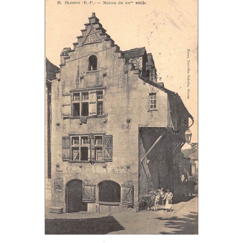 ORLONS-Ste-MARIE : maison du XIIe siecle - tres bon etat ORLONS-Ste-MARIE : maison du XIIe siecle - tres bon etat
