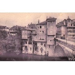 ORLONS-Ste-MARIE : vieilles maisons sur la gave d'ossau - tres bon etat