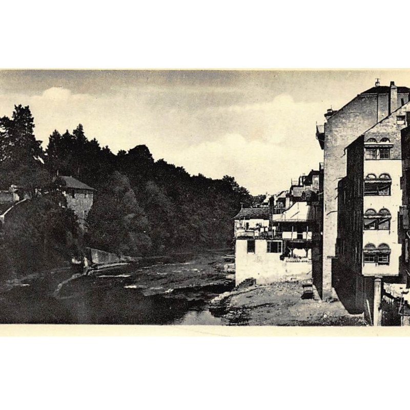 ORLONS-Ste-MARIE : vieilles maisons sur le gave - tres bon etat