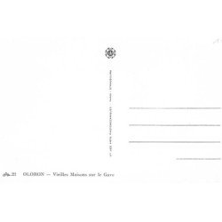 ORLONS-Ste-MARIE : vieilles maisons sur le gave - tres bon etat