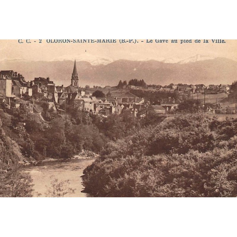 ORLONS-Ste-MARIE : le gave au pied de la ville - tres bon etat ORLONS-Ste-MARIE : le gave au pied de la ville - tres bon etat