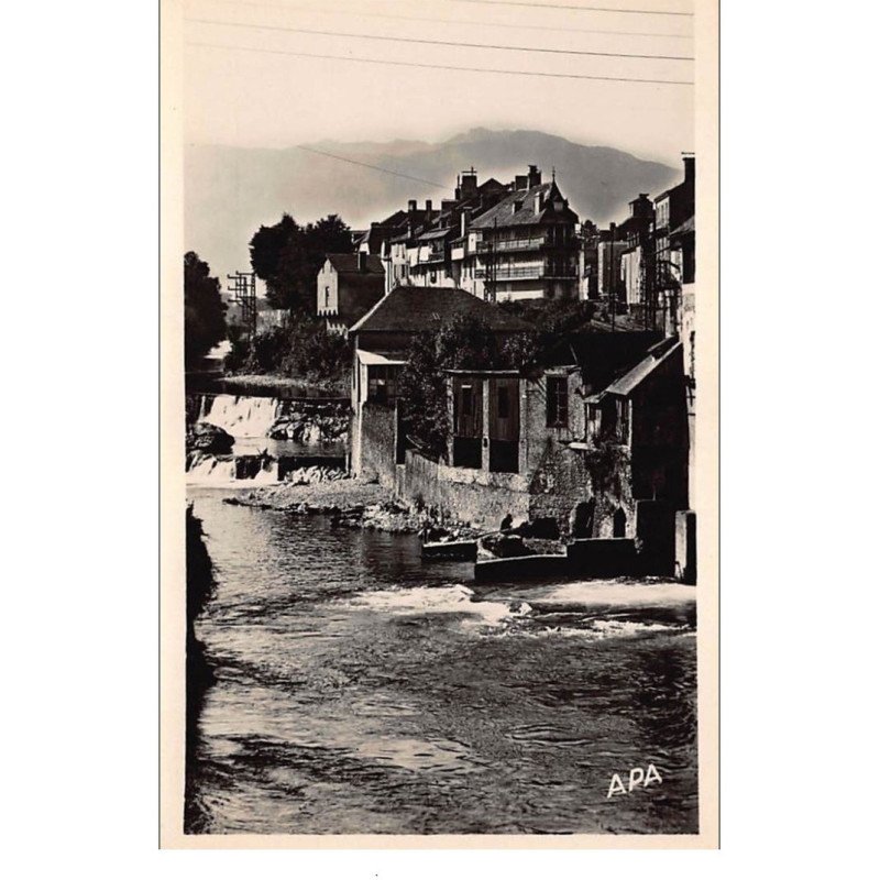 ORLONS-Ste-MARIE : une chute du gave d'aspe - tres bon etat ORLONS-Ste-MARIE : une chute du gave d'aspe - tres bon etat