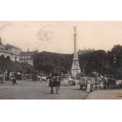 PARIS - Fontaine de la Victoire et Colonne du Palmier - très bon état