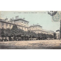 PARIS - L'Hôpital de l'Hôtel Dieu - très bon état