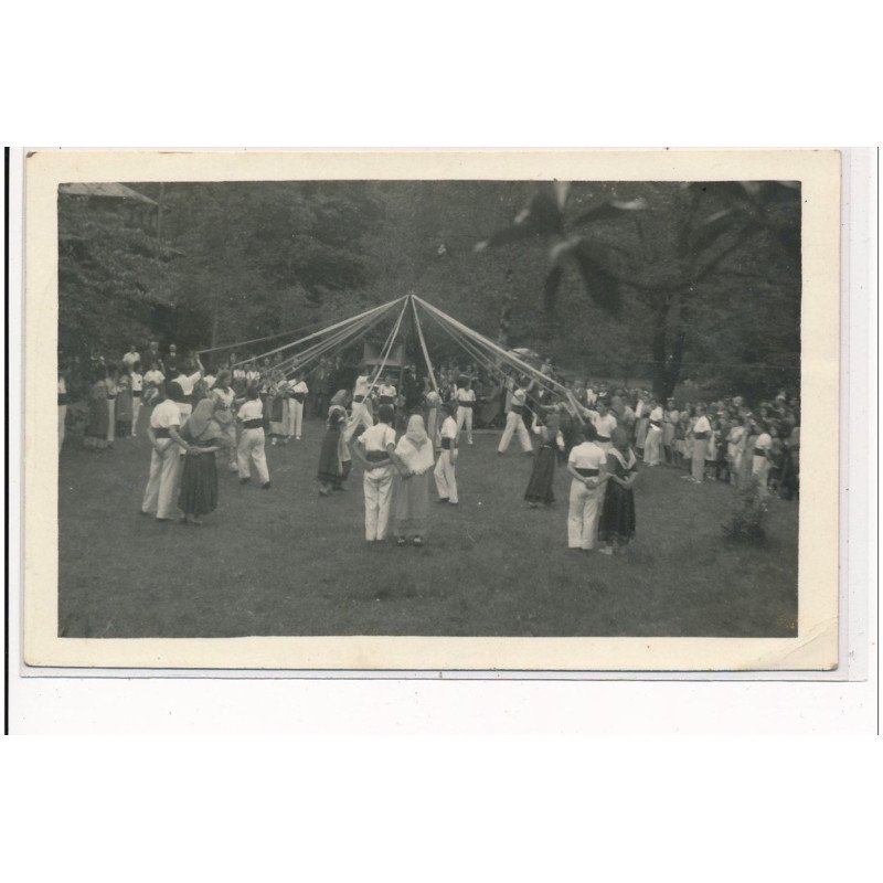 PYRENEES-ATLANTIQUES : danseurs basques, fete - tres bon etat