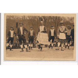 LA SOULE : types basques les basques de la soule, danseurs executant les danses antiques - etat