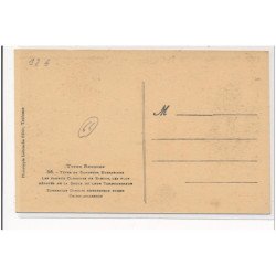 PYRENEES-ATANTIQUES : types de danseurs euskariens les fameux danseurs de barcus - tres bon etat