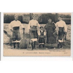 PYRENEES-ATLANTIQUE : musiciens aragonais - tres bon etat