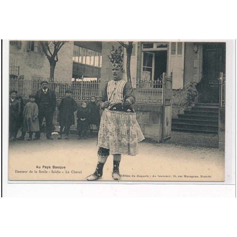 PYRENEES-ATLANTIQUES : danseur de la soule, saldia, le cheval - tres bon etat