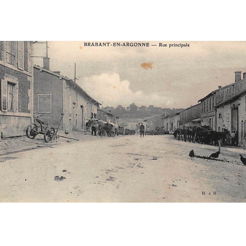 BRABANT-en-ARGONNE : rue principale - tres bon etat