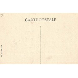 MONTZEVILLE : le lavoir - tres bon etat