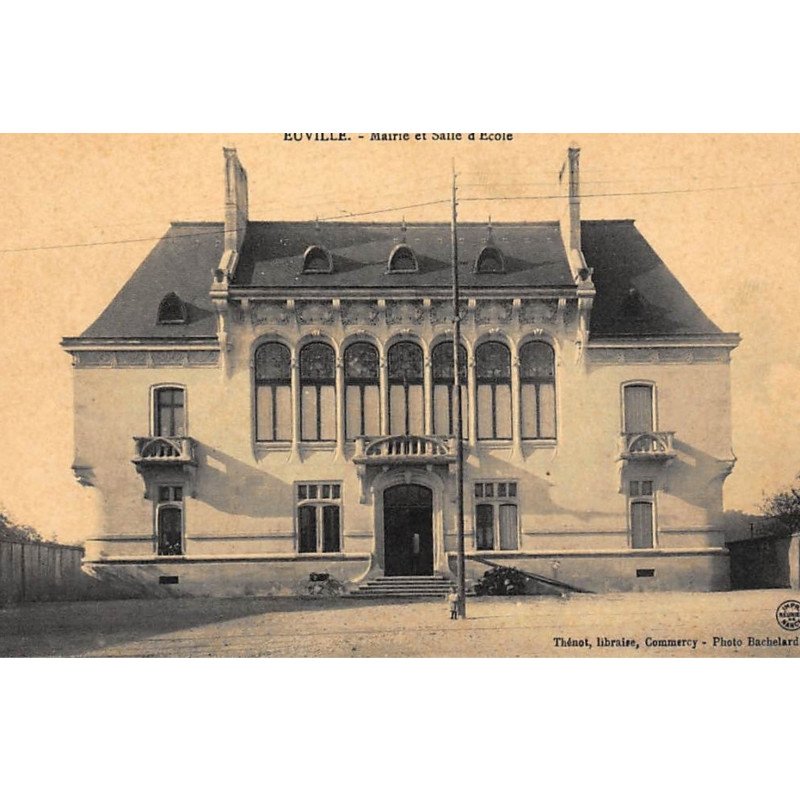 EUVILLE : mairie et salle d'ecole - tres bon etat