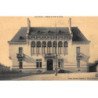 EUVILLE : mairie et salle d'ecole - tres bon etat