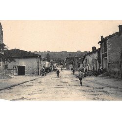 ESNES : rue de l'eglise - tres bon etat