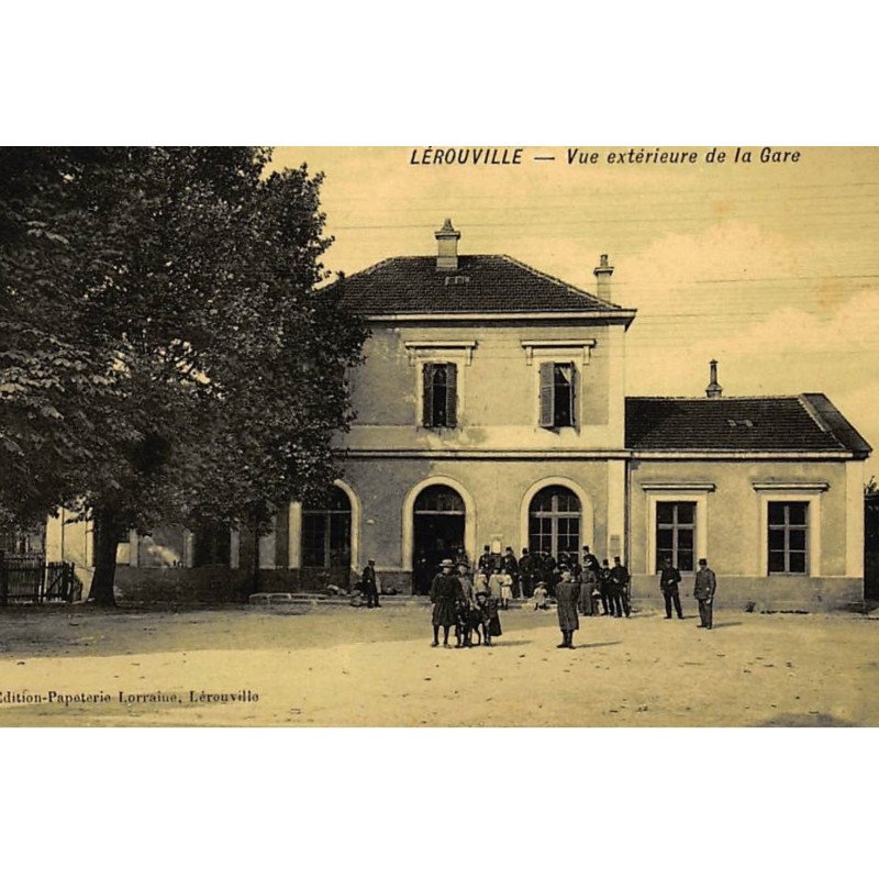 LEROUVILLE : vue exterieure de la gare - tres bon etat