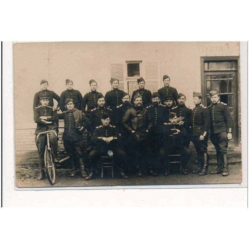 LOZINGHEN : café vicart, militaire - etat