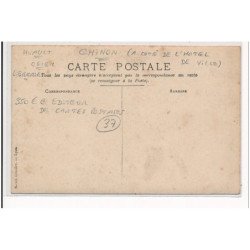 CHINON : librairie HUAULT OGIER , editeur de cartes postales, a cote de l'hotel de ville - tres bon etat