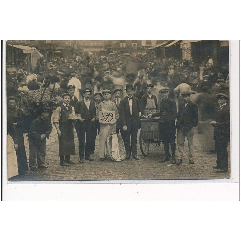 PARIS : les halles, porteur - tres bon etat
