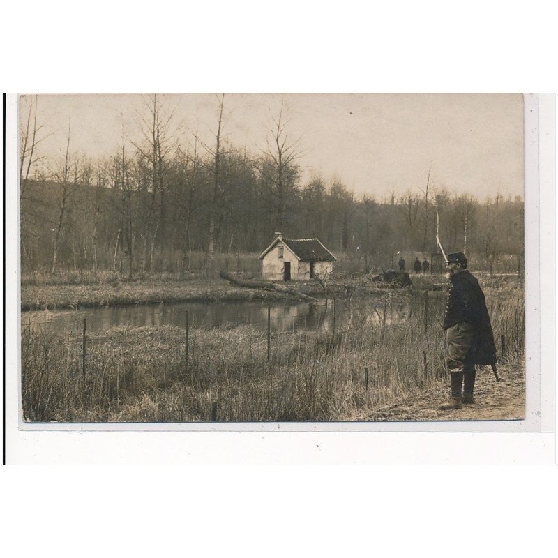 NOISEMENT : militaire, petite cabane - tres bon etat