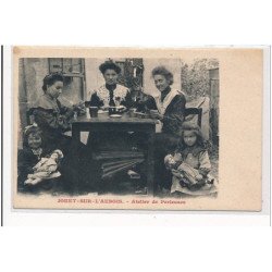 JOUET-sur-L'AUBOIS : atelier de perleuses - tres bon etat