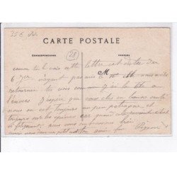 LA FERTE-VIDAME: château, vérification du moteur avant le départ - état