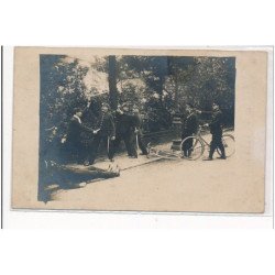 PARIS : mise en scene, polices/voyous - tres bon etat