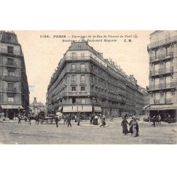 PARIS - Carrefour de la Rue Saint Vincent de Paul, Maubeuge et du Boulevard Magenta - très bon état