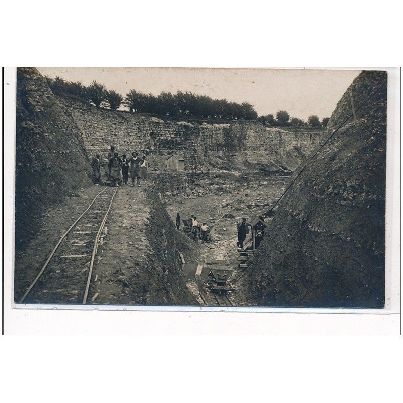 JOUET SUR L'AUBOIS : usine de chaux - tres bon etat
