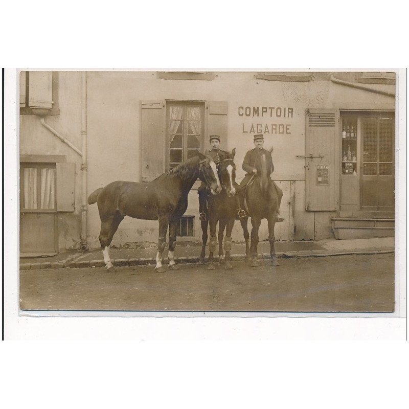 CLERMONT FERRAND : militaires, comptoire lagarde - tres bon etat