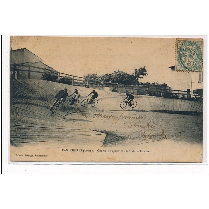 PANISSIERES : course de cyclistes place de la liberté - etat