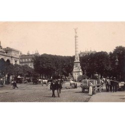 PARIS - Fontaine de la Victoire et Colonne du Palmier - très bon état