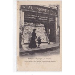 BIARRITZ : magasin de cartes postales """"au Souvenir"""" (publicité) - bon état (traces au recto)