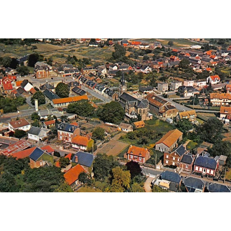 CHARMES : centre de la commune - tres bon etat
