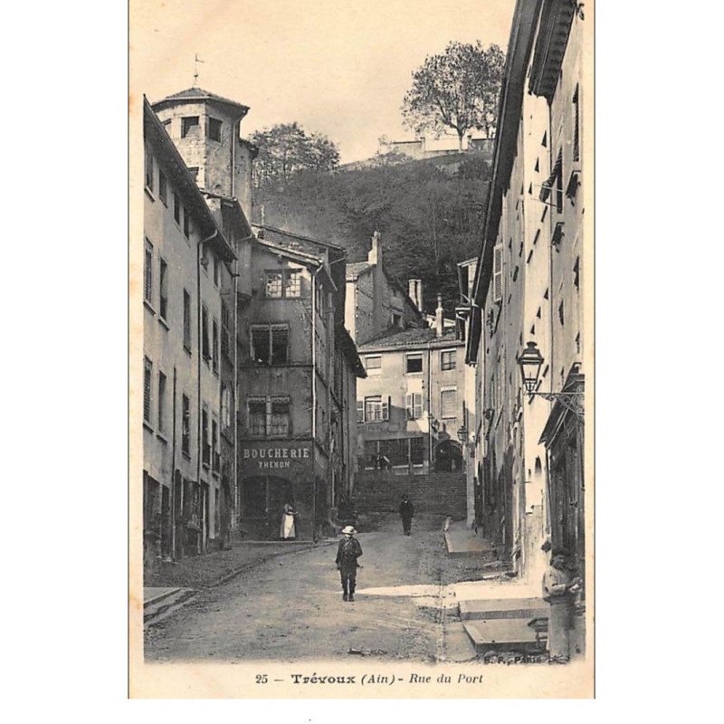TREVOUX : rue du port - tres on etat