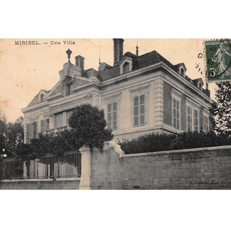MIRIBEL : une villa - tres bon etat