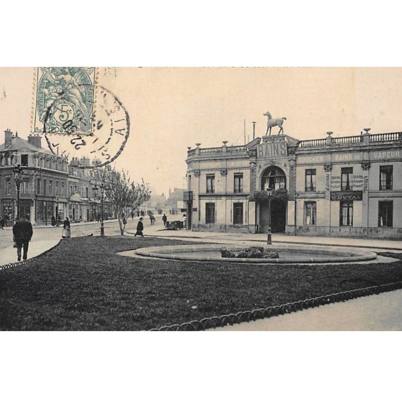 St-QUENTIN : place du 8 octobre et les bains - tres bon etat
