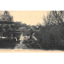 VIELS-MAISONS : la rue des etuves, ancienne vole romaine - tres bon etat