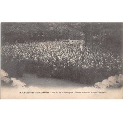 La Fête Dieu 1926 à NANTES - Les 25000 Catholiques Nantais assemblés à Saint Stanislas - très bon état