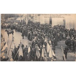 Fête Nationale de Jeanne d'Arc à NANTES - 8 Mai 1921 - La tribune officielle - très bon état