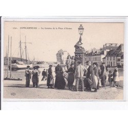 CONCARNEAU: la fontaine de la place d'armes - très bon état