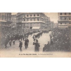 La Fête Dieu 1926 à NANTES - La Foule Place Saint Pierre - très bon état
